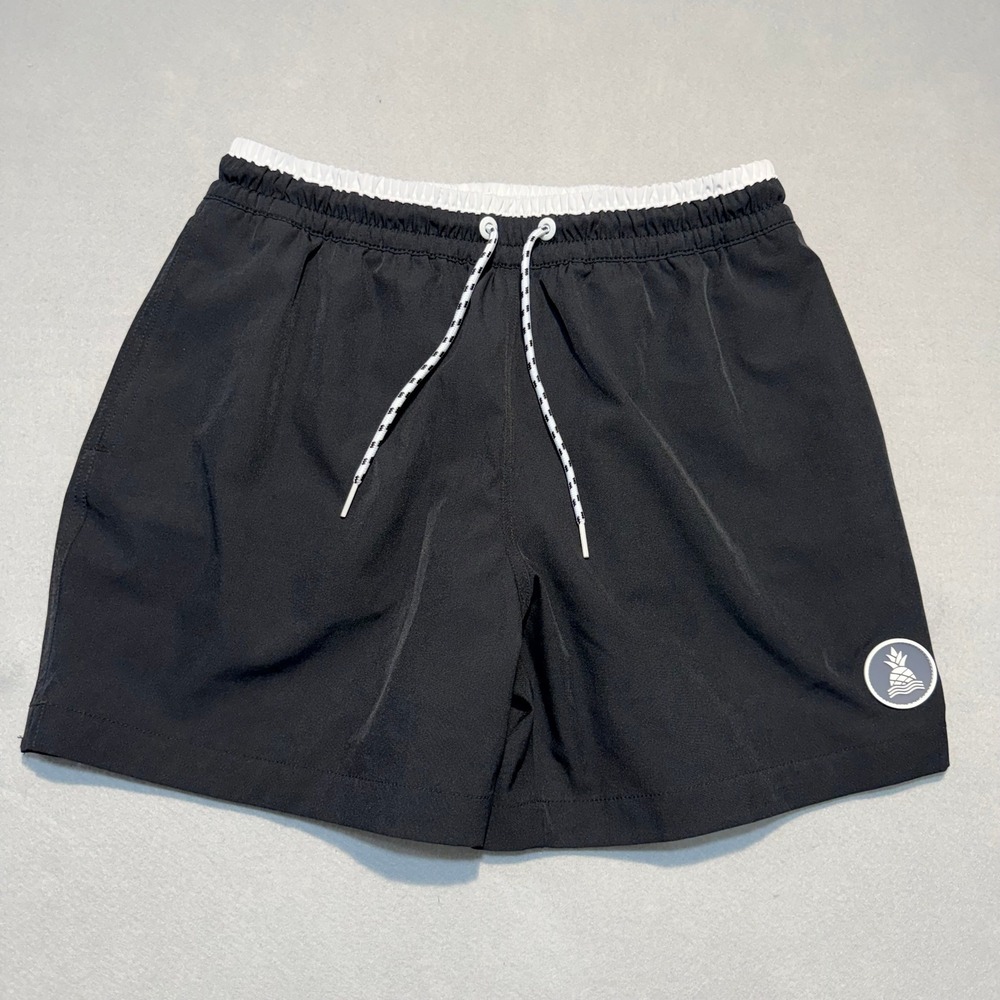 Chubbies Mens The Capes Line 5.5" Inseam Lined Black Swim Trunks Size Small